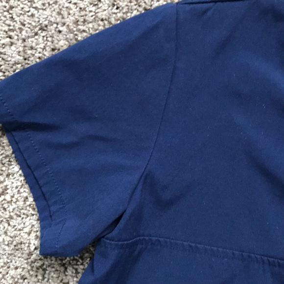 Uniform stretch scrub top navy - Picture 2 of 5